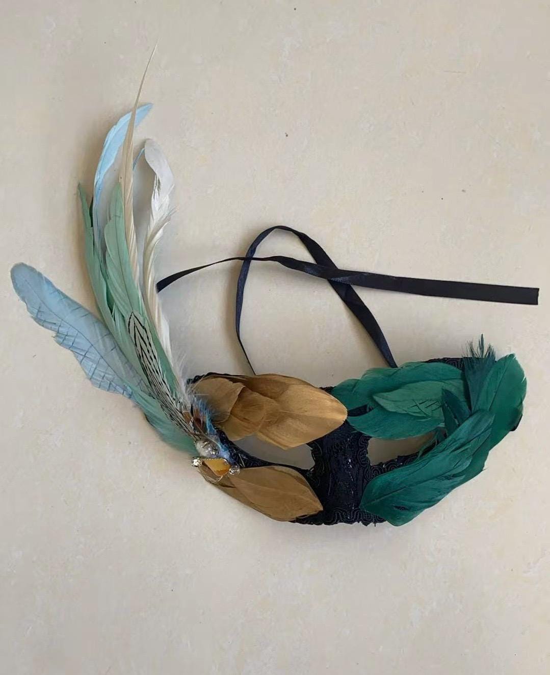 Green and Gold Feather Masquerade Mask, Luxury Venetian Lace Eye Mask for Prom Party