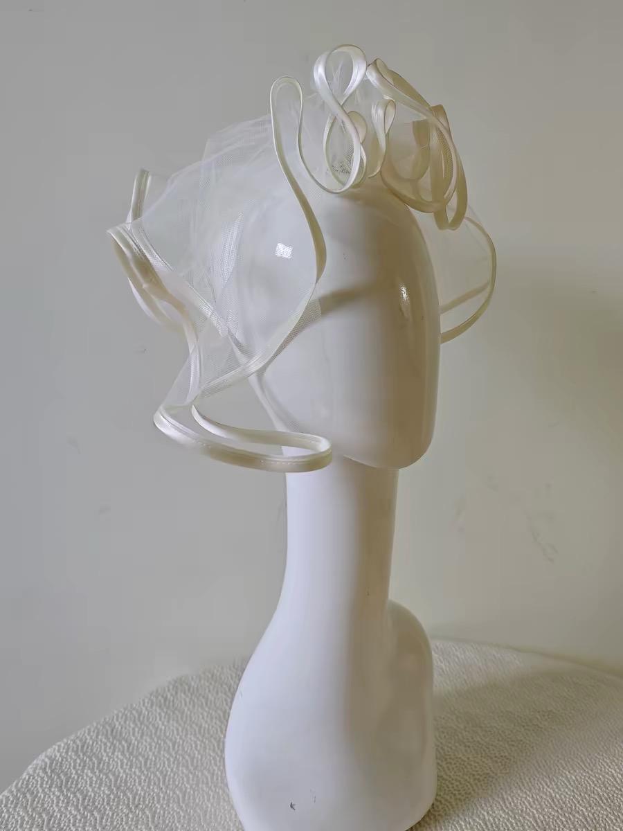 Ivory Sculptural Bridal Fascinator Short Veil Hair Comb Modern Wedding Headpiece Minimalist Bride